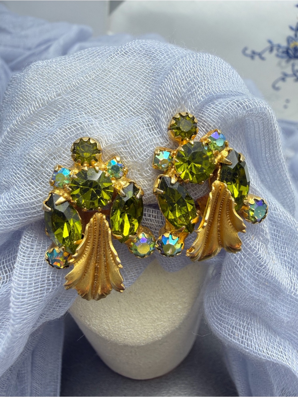 Vintage Continental  Olive Green  Clip-On Earrings #360se